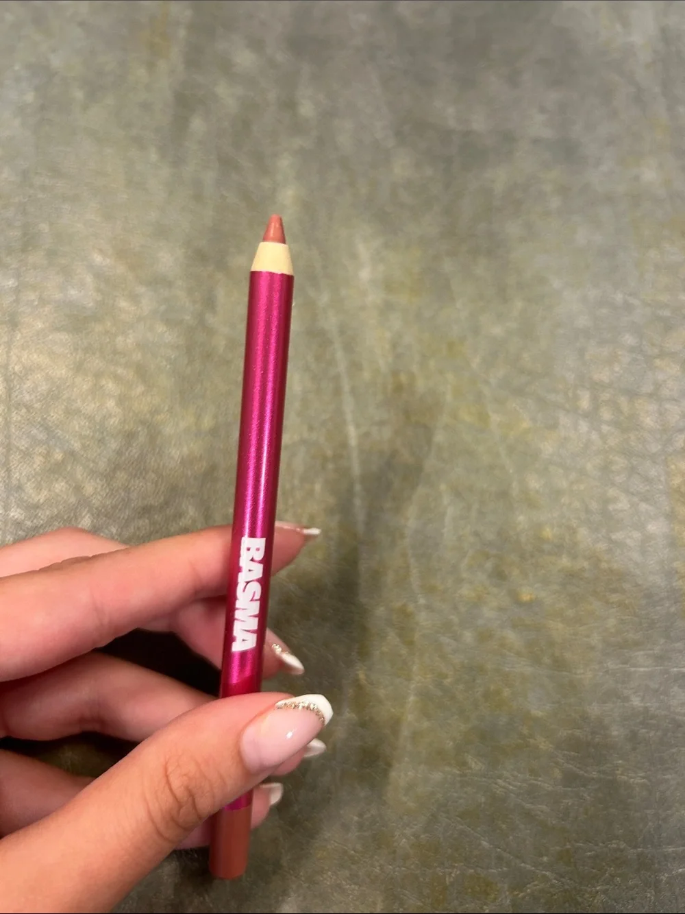 Basma THE LIP LOCK LINER - Shade 01 Warm rose nude